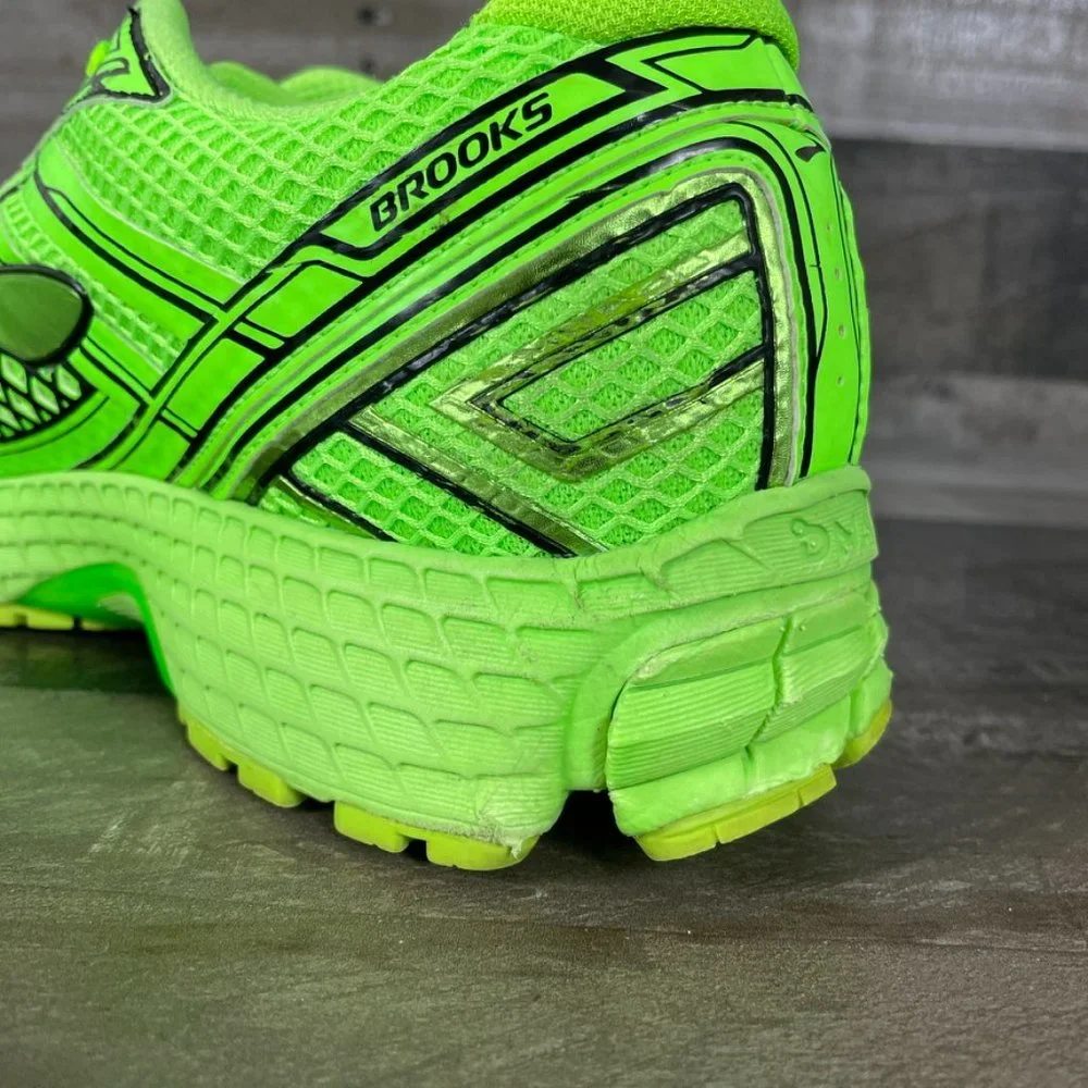 Brooks Adrenaline GTS 15 Running Shoes - Picture 8 of 12